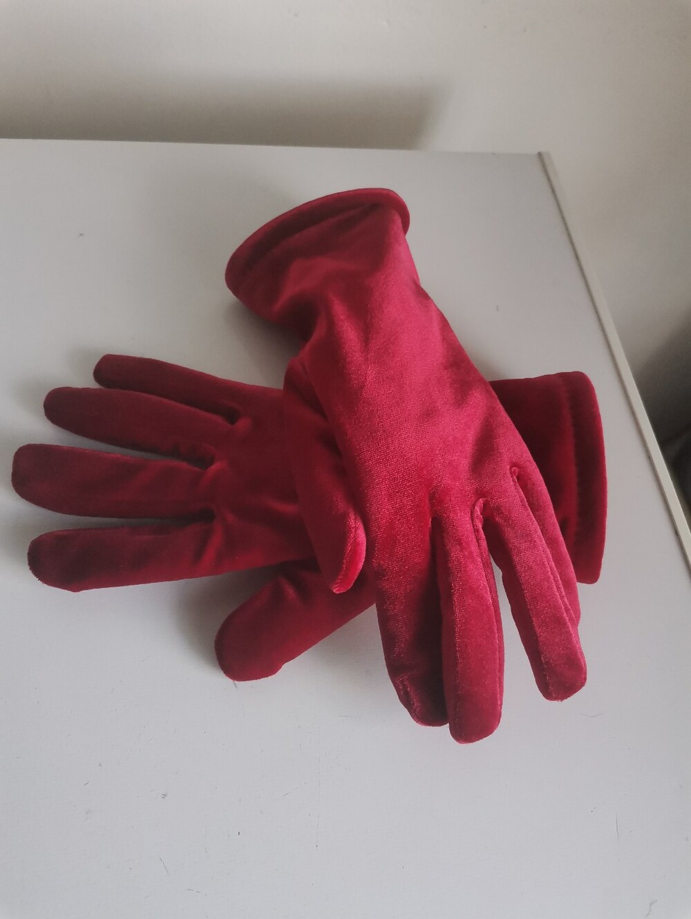 Cejon Velvet Red Gloves